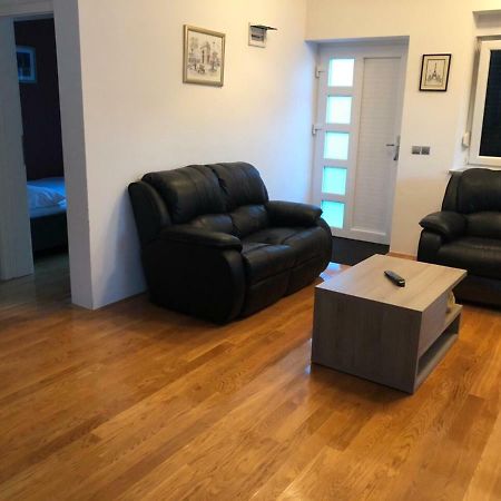 Apartment Nicole ノヴァリャ エクステリア 写真